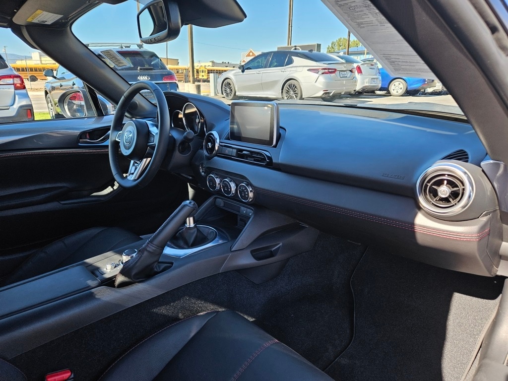 2017 Mazda MX-5 Miata Miata Grand Touring photo 25