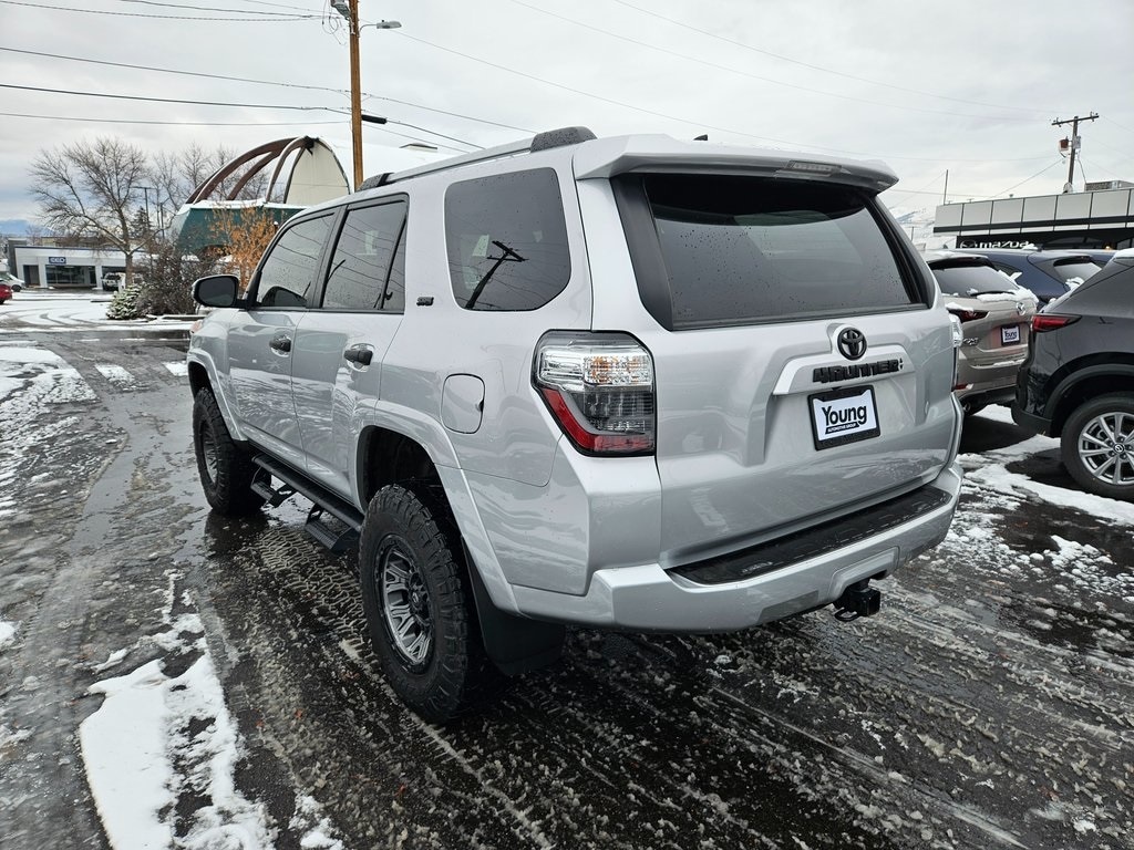 2023 Toyota 4Runner SR5 Premium 4WD photo 4