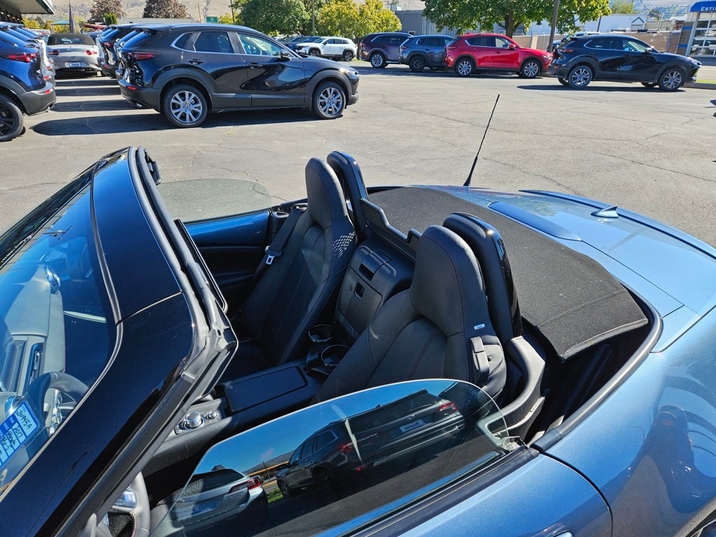 2017 Mazda MX-5 Miata Miata Grand Touring photo 28