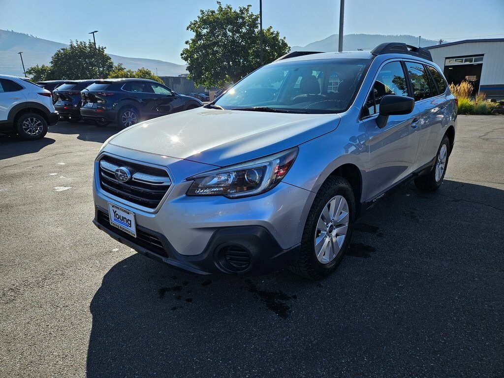 2018 Subaru Outback 2.5i photo 2