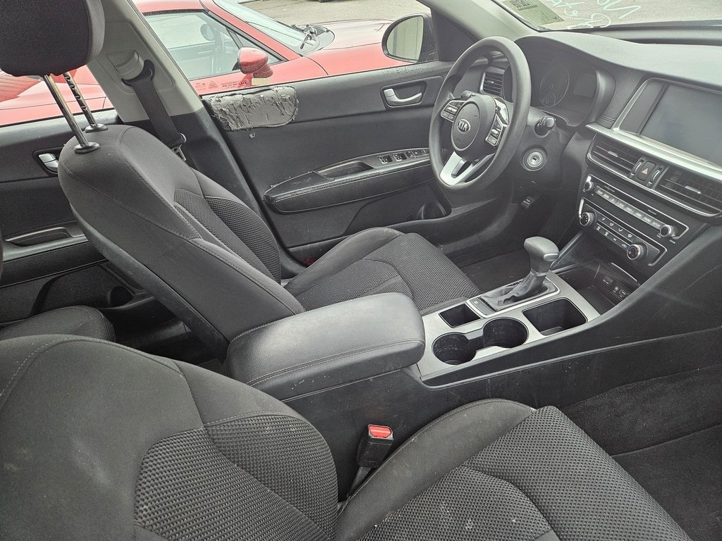 2019 Kia Optima LX photo 2