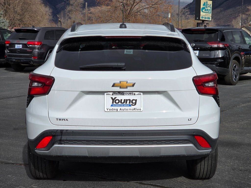 Used 2024 Chevrolet Trax LT SUV