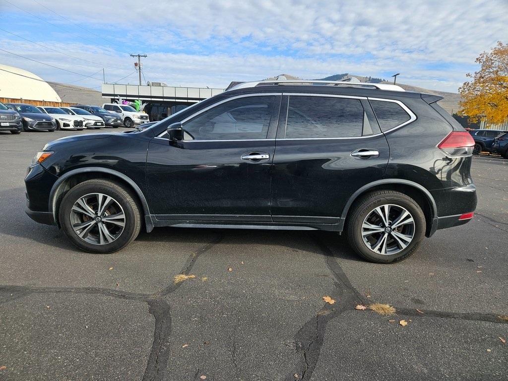 Used 2020 Nissan Rogue SV SUV