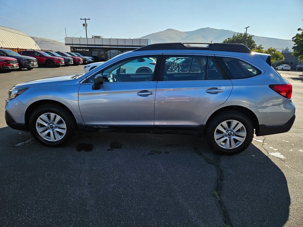 2018 Subaru Outback 2.5i photo 3