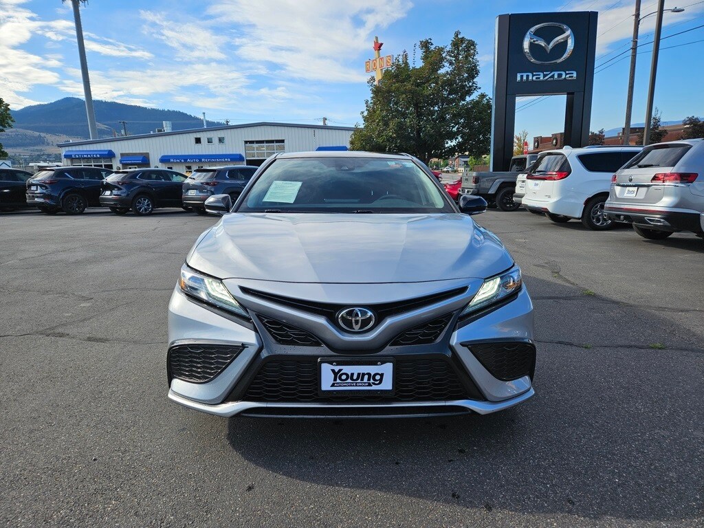 2021 Toyota Camry XSE photo 2
