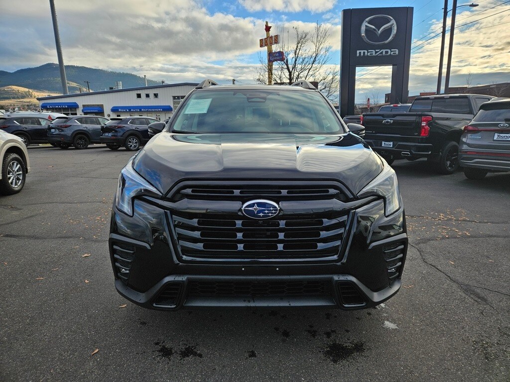 2023 Subaru Ascent Onyx Edition photo 2