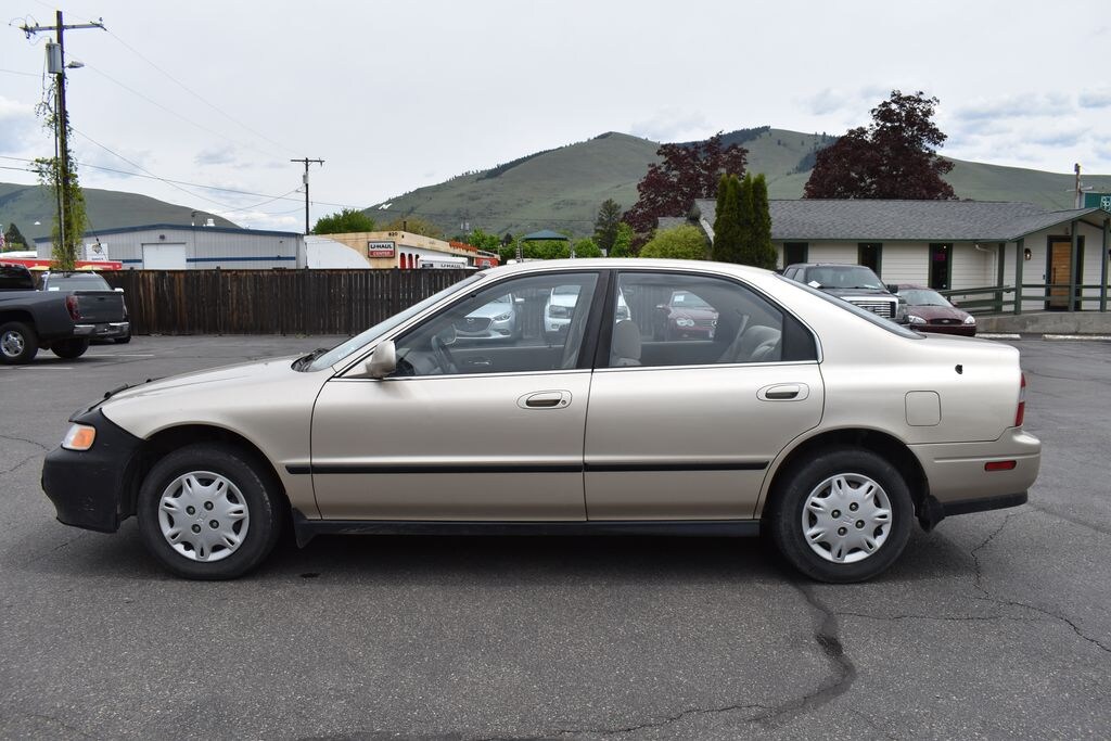 Used 1995 Honda Accord LX Sedan