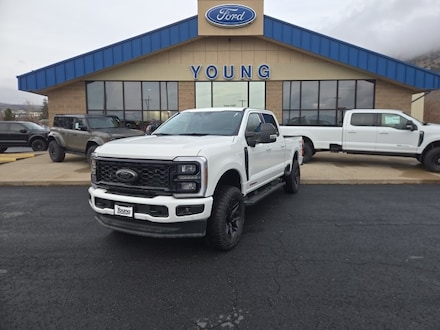 2025 Ford F-350 Lariat Truck Crew Cab