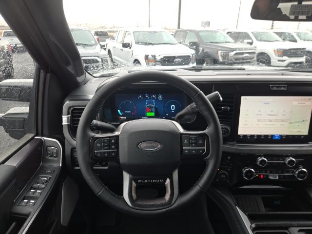 2026 Ford F-350 Super Duty Platinum - Photo 16