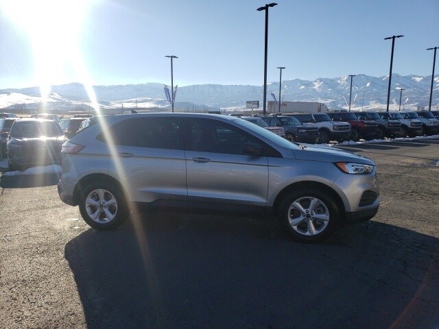 2024 Ford Edge SE photo 3