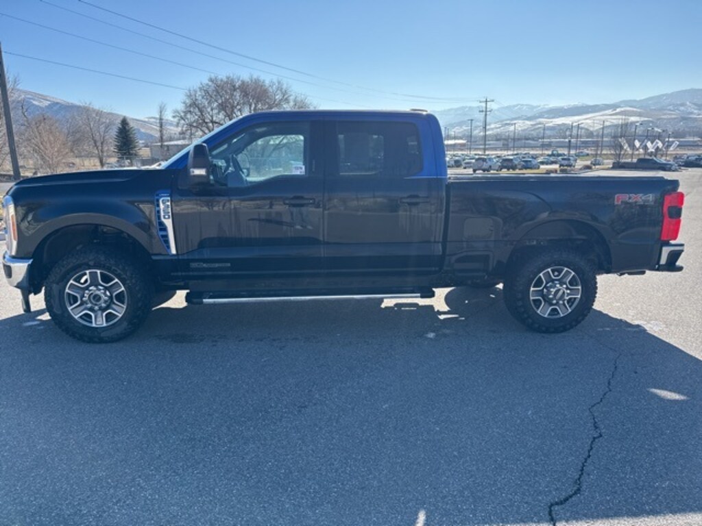 Used 2023 Ford F-350 Lariat Truck Crew Cab