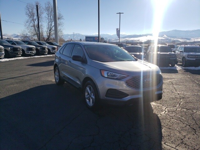 2024 Ford Edge SE photo 2