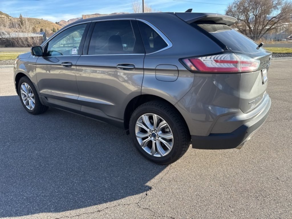 Used 2022 Ford Edge Titanium SUV