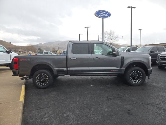 2026 Ford F-350 Super Duty Platinum - Photo 8