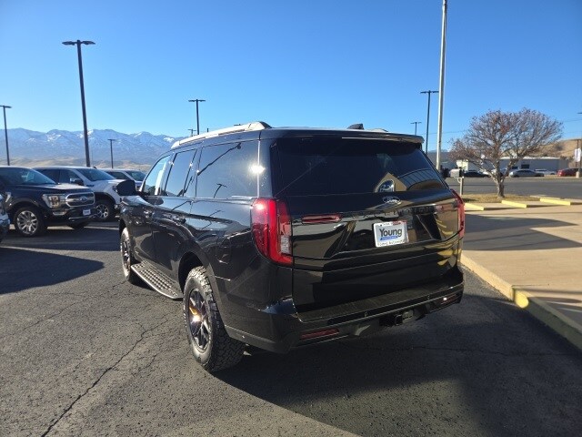 2026 Ford Expedition photo 2