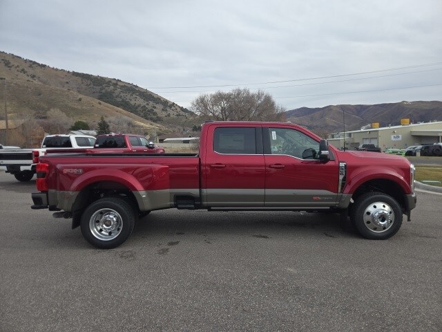 2026 Ford F-450 King Ranch photo 2