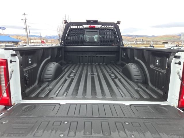 2026 Ford F-350 Super Duty XLT - Photo 6