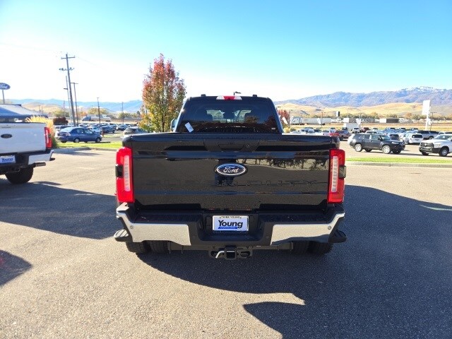 2026 Ford F-450 XLT photo 4