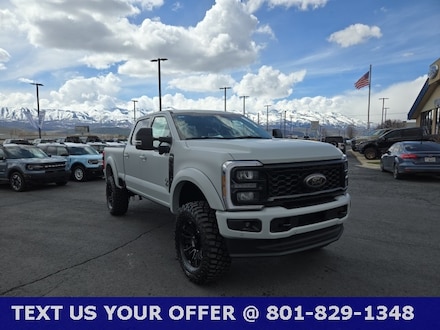 2025 Ford F-250 Black Widow Truck Crew Cab