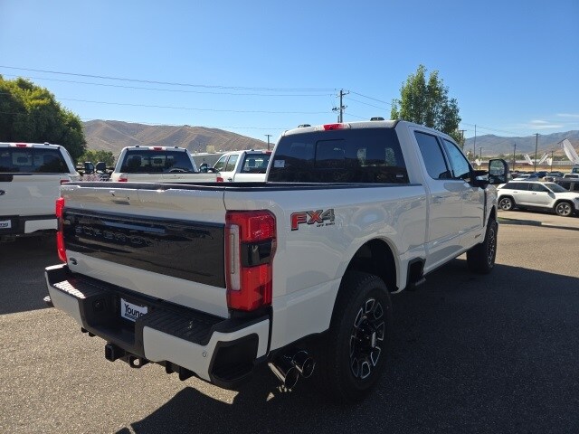 2026 Ford F-350 Platinum photo 4