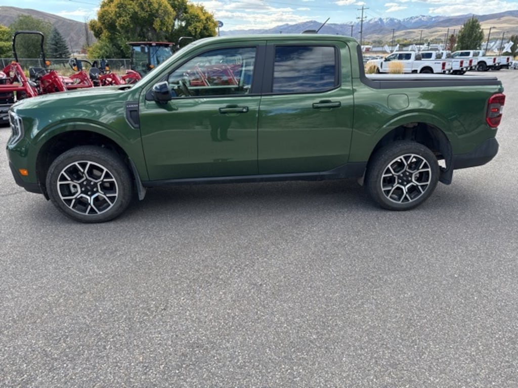 Used 2025 Ford Maverick Lariat Truck SuperCrew