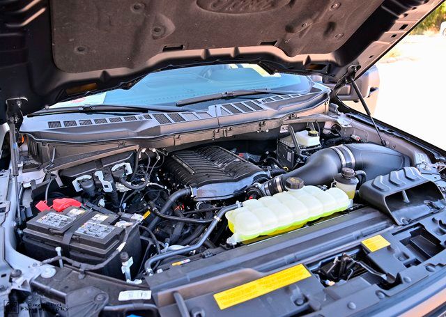 2025 Ford F-150 XLT - Photo 22