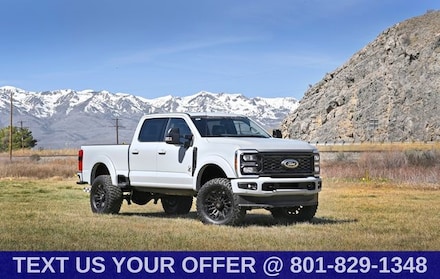 2025 Ford F-250 Black Widow Truck Crew Cab