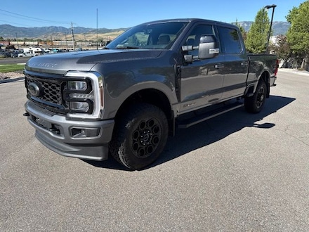 2025 Ford F-350 Lariat Truck Crew Cab