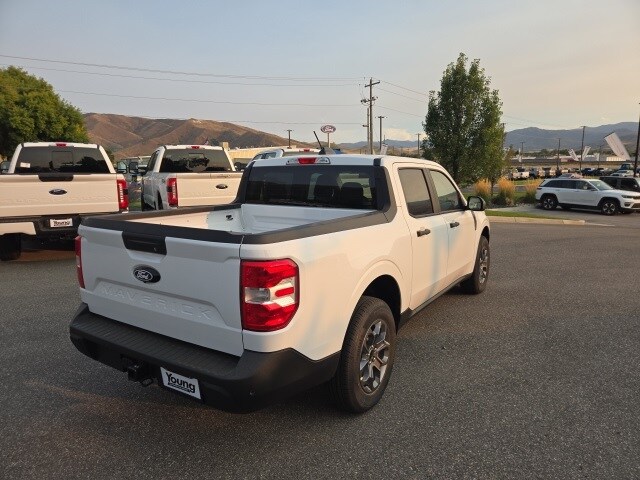 2025 Ford Maverick XLT photo 2