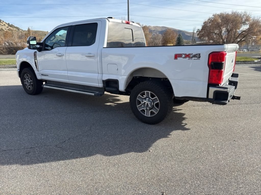 Used 2023 Ford F-350 Lariat Truck Crew Cab