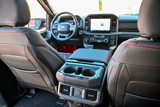 2025 Ford F-150 XLT - Photo 21