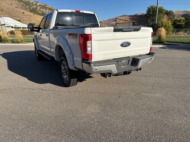 2017 Ford F-250 XLT photo 4