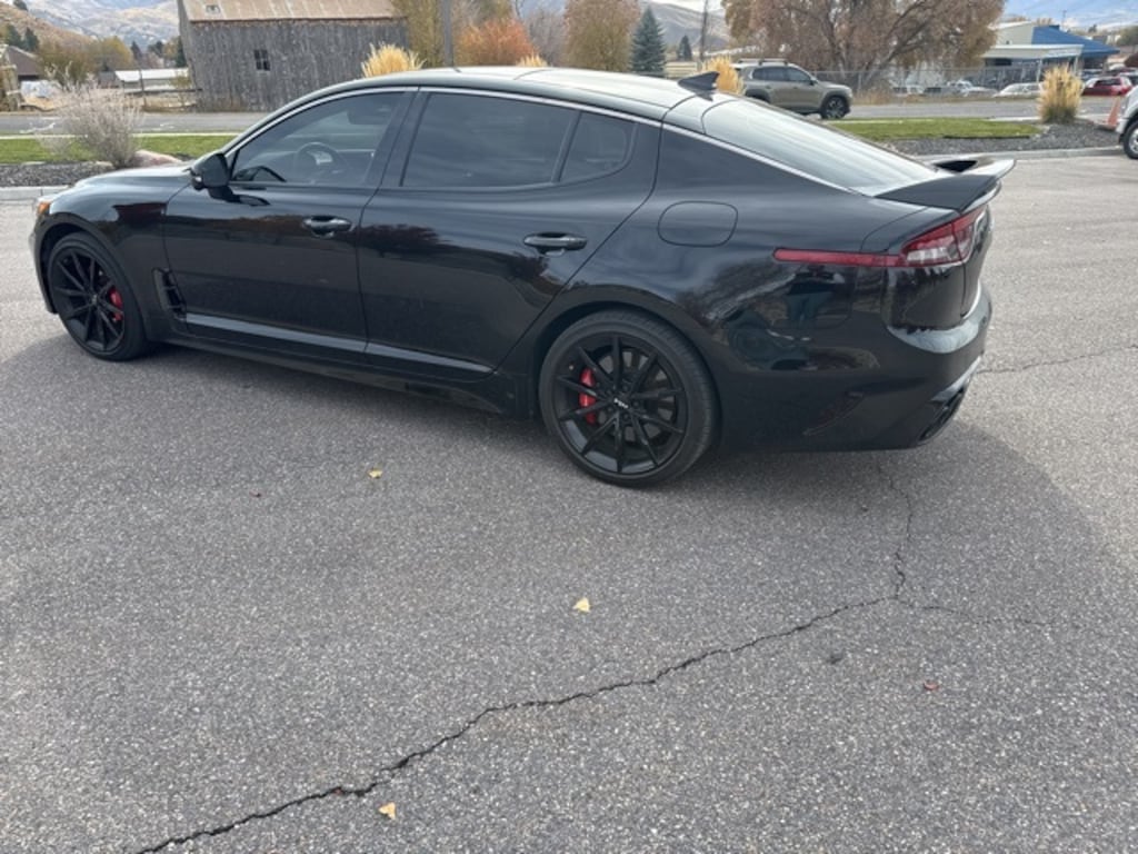 Used 2022 Kia Stinger GT2 Sedan