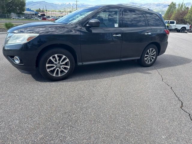 Used 2016 Nissan Pathfinder SV with VIN 5N1AR2MM3GC639299 for sale in Morgan, UT