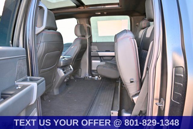 2025 Ford F-150 XLT - Photo 17