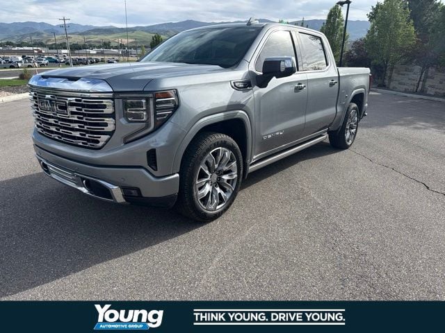 2024 GMC Sierra 4WD Crew Cab Short Box Denali's photo