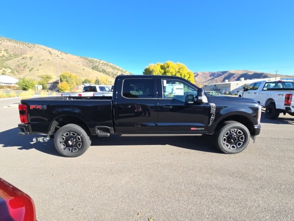 New 2026 Ford F-350 Platinum Truck Crew Cab