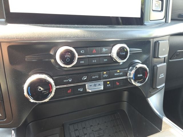 2025 Ford F-150 XLT - Photo 50