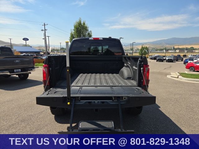 2025 Ford F-150 XLT - Photo 28