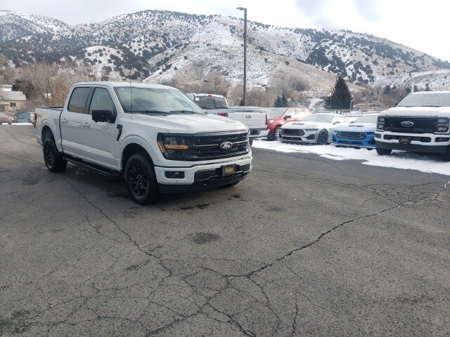 2024 Ford F-150 XLT photo 2