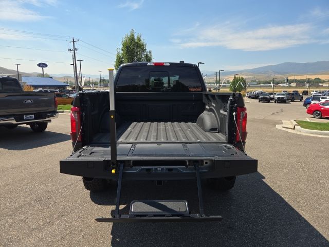 2025 Ford F-150 XLT - Photo 28