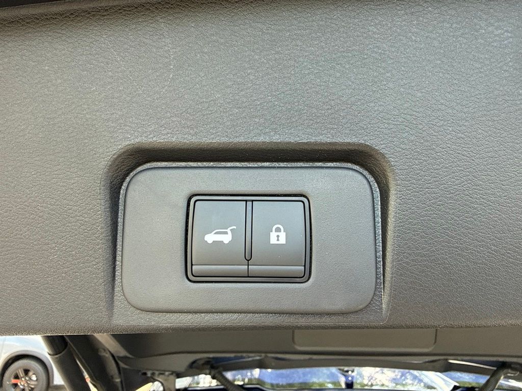 2026 Nissan Rogue Dark Armor - Photo 13