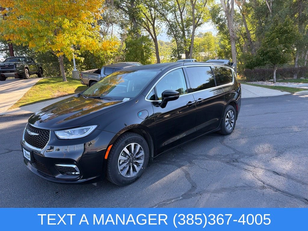 2024 Chrysler Pacifica PHEV Select - Photo 8
