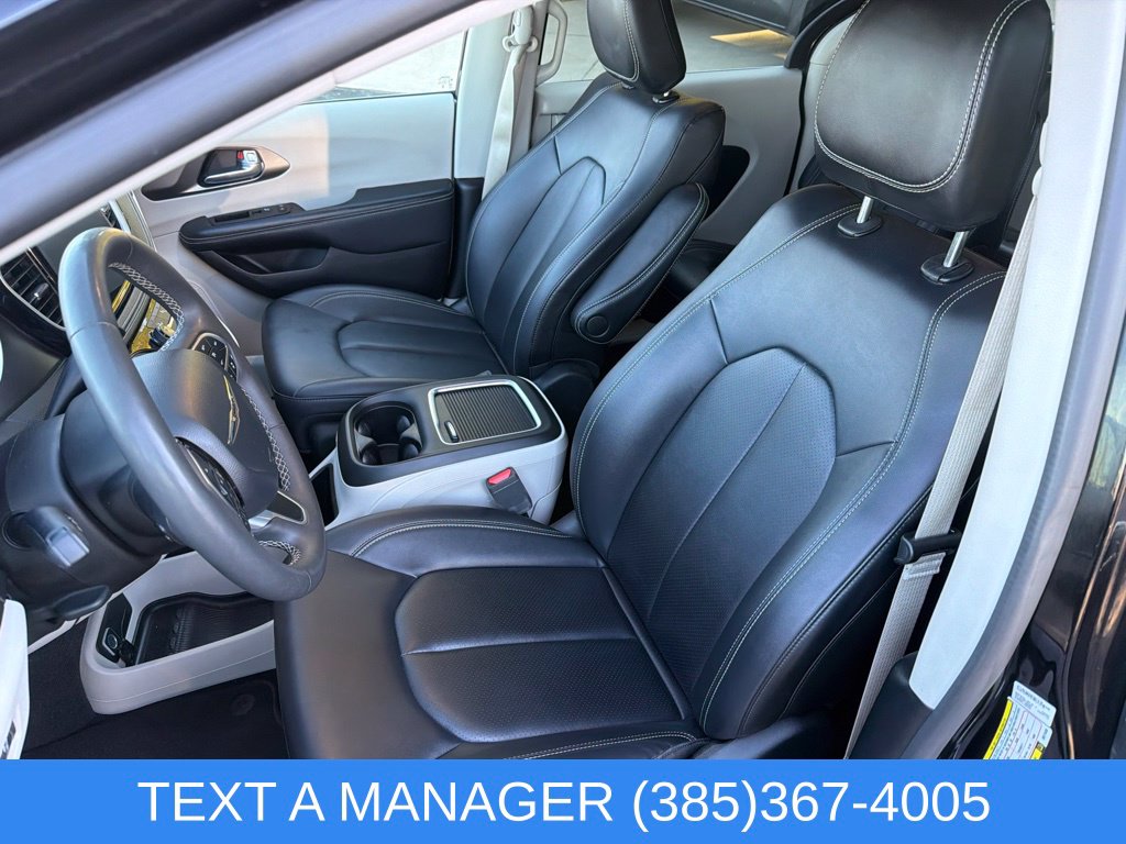 2024 Chrysler Pacifica PHEV Select - Photo 15
