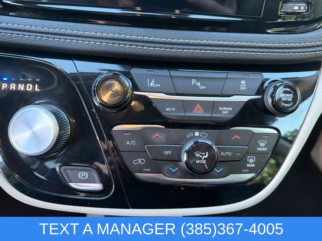2024 Chrysler Pacifica PHEV Select - Photo 28