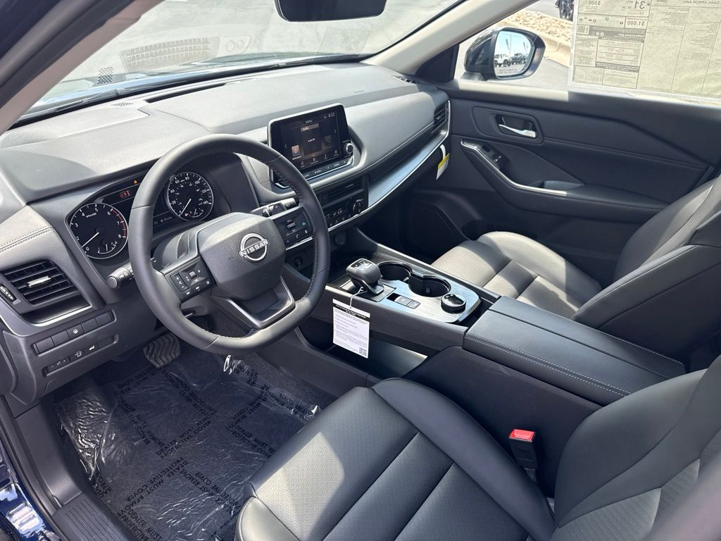 2026 Nissan Rogue Dark Armor - Photo 14