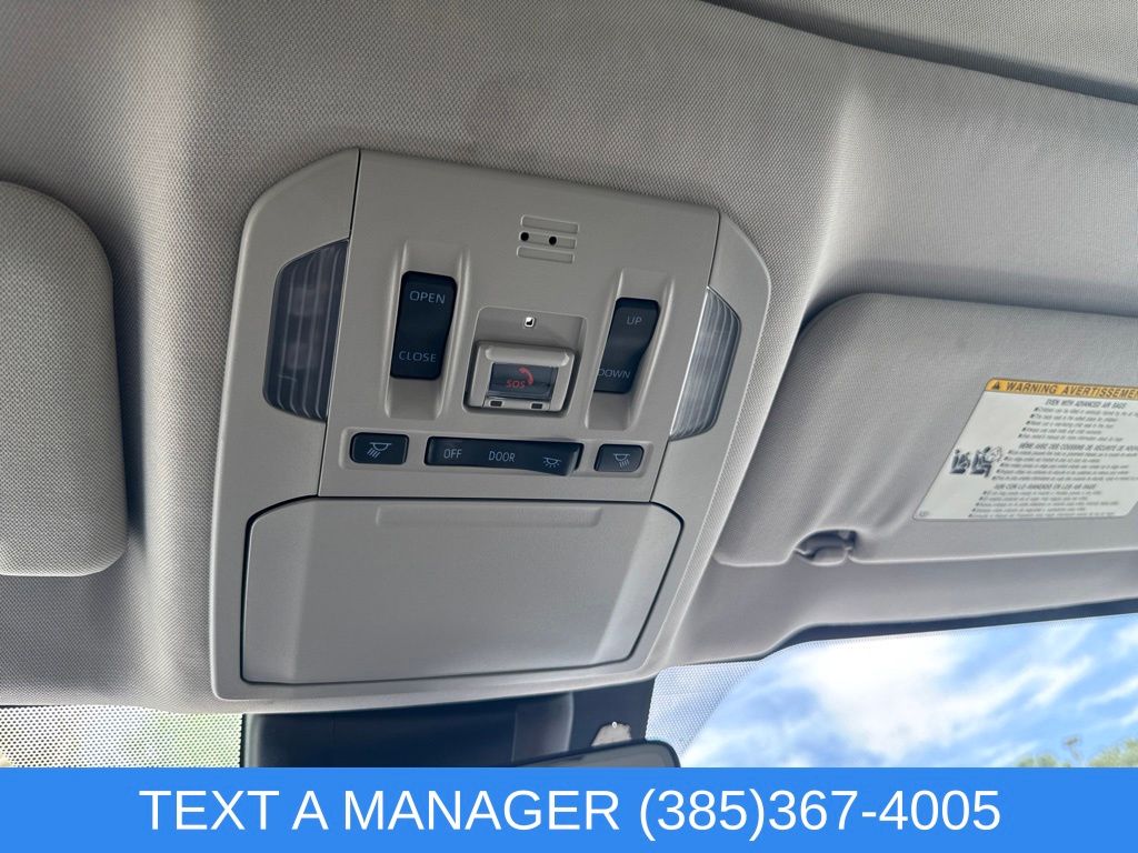 2021 Toyota Highlander XLE - Photo 30