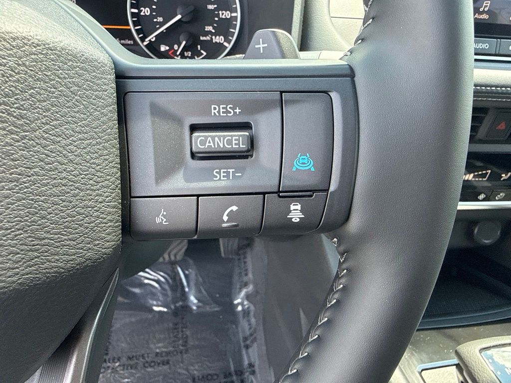 2026 Nissan Rogue Dark Armor - Photo 27