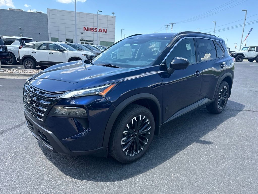 2026 Nissan Rogue Dark Armor - Photo 8