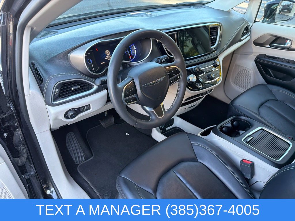 2024 Chrysler Pacifica PHEV Select - Photo 14